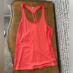 2/$15 Under Armour Racerback running tank top athletic mesh womens medium pink